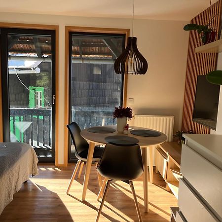 Apartments Pri Fencu เยเซนิตเซ ภายนอก รูปภาพ