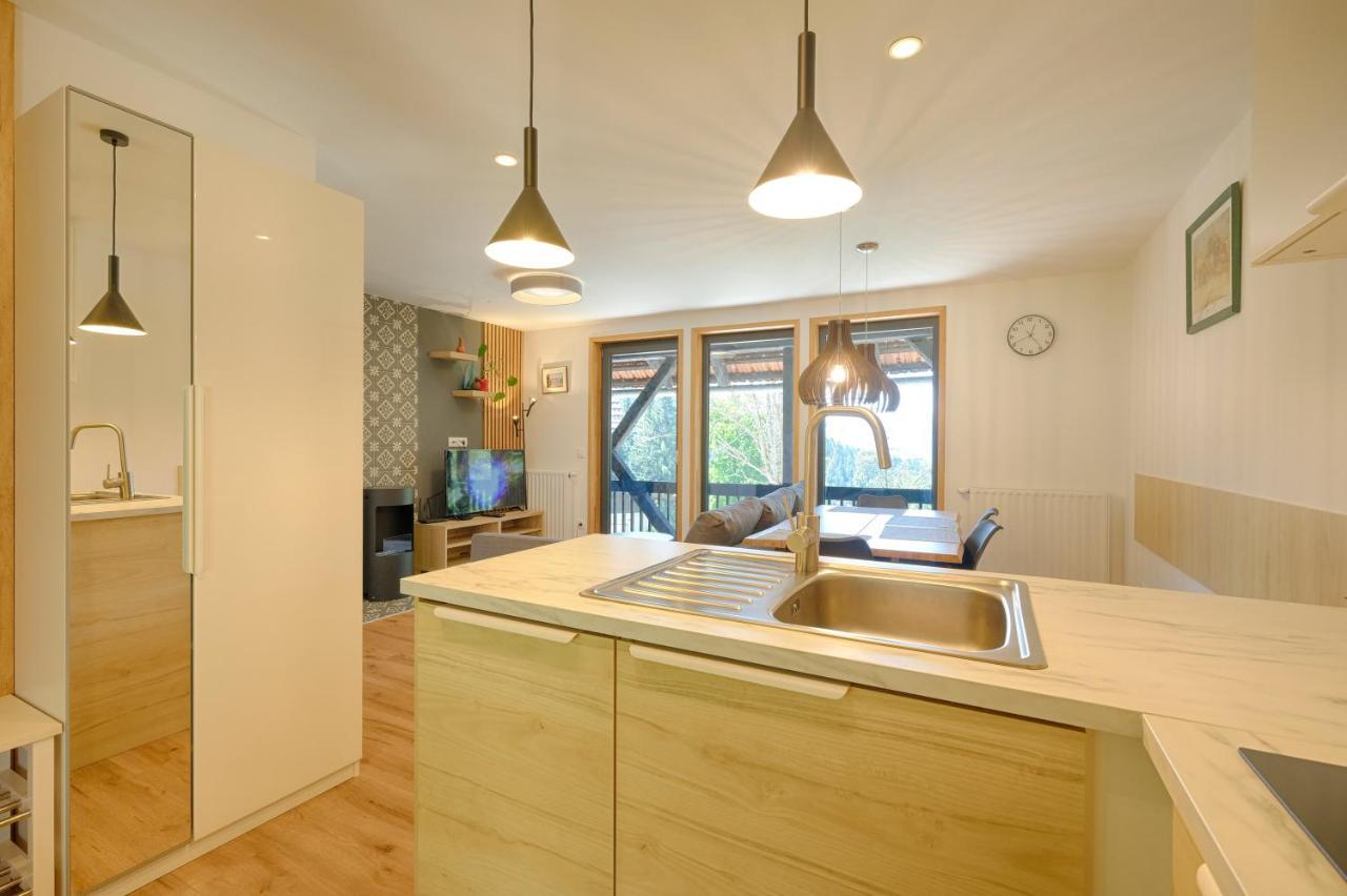 Apartments Pri Fencu เยเซนิตเซ ภายนอก รูปภาพ