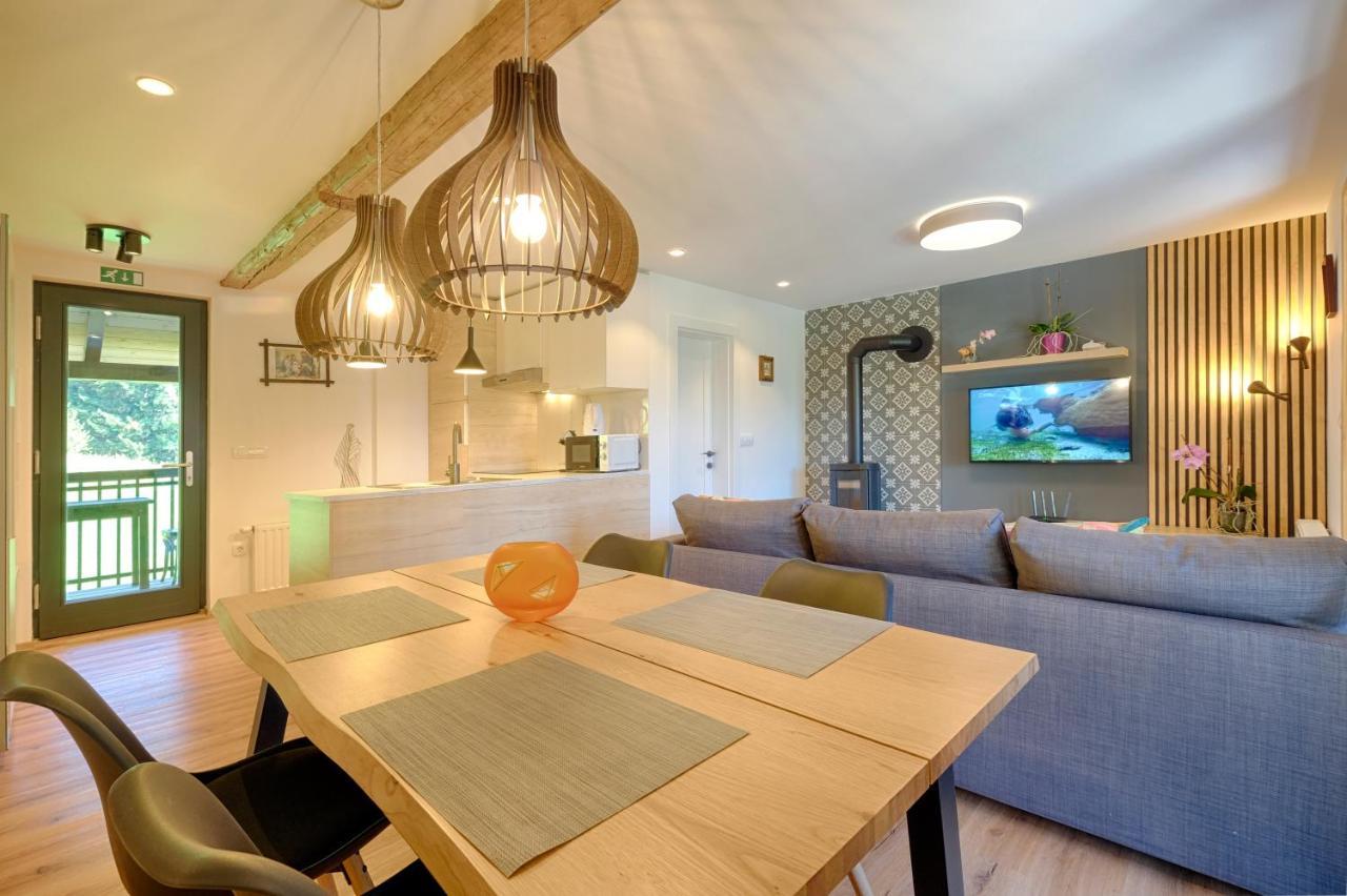 Apartments Pri Fencu เยเซนิตเซ ภายนอก รูปภาพ