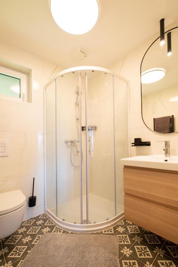 Apartments Pri Fencu เยเซนิตเซ ภายนอก รูปภาพ