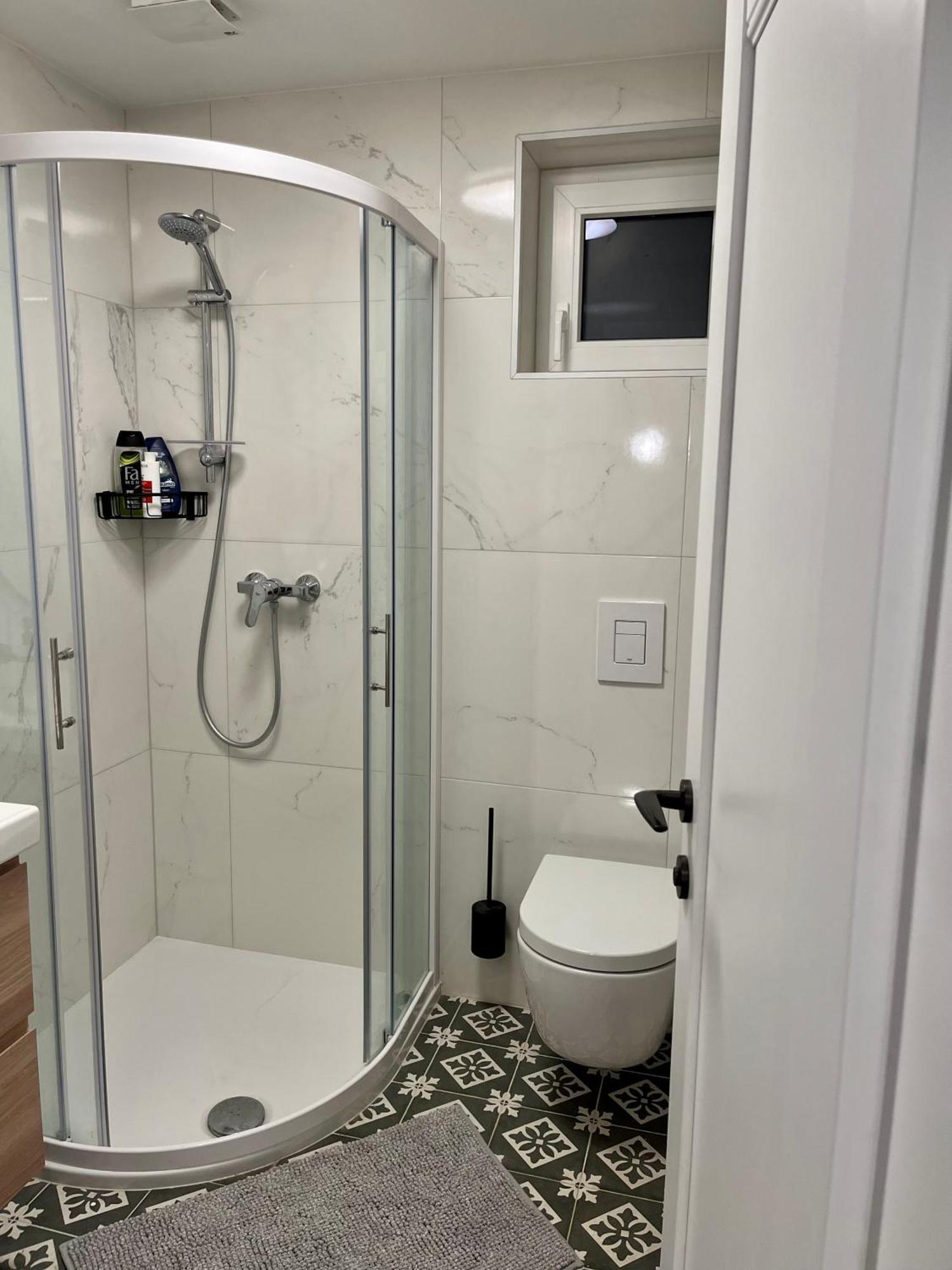 Apartments Pri Fencu เยเซนิตเซ ภายนอก รูปภาพ